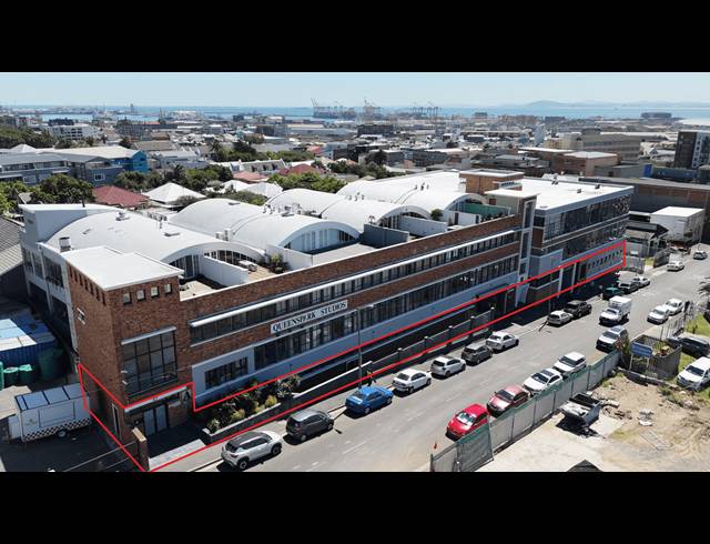 2,332M² FACTORY FOR SALE IN SALT RIVER